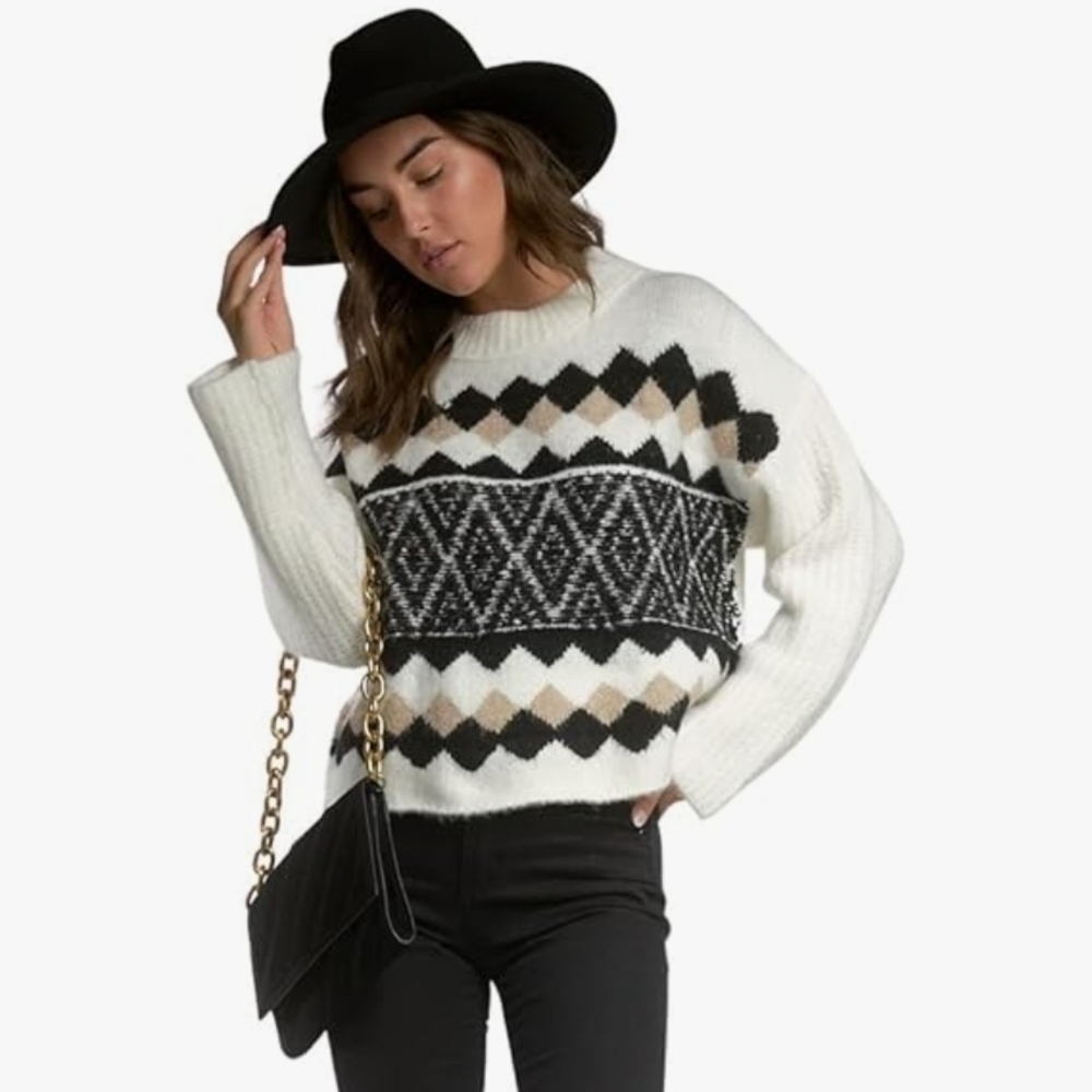 Elan White and Black Patterned Crew Neck Sweater - Picture 9 of 13